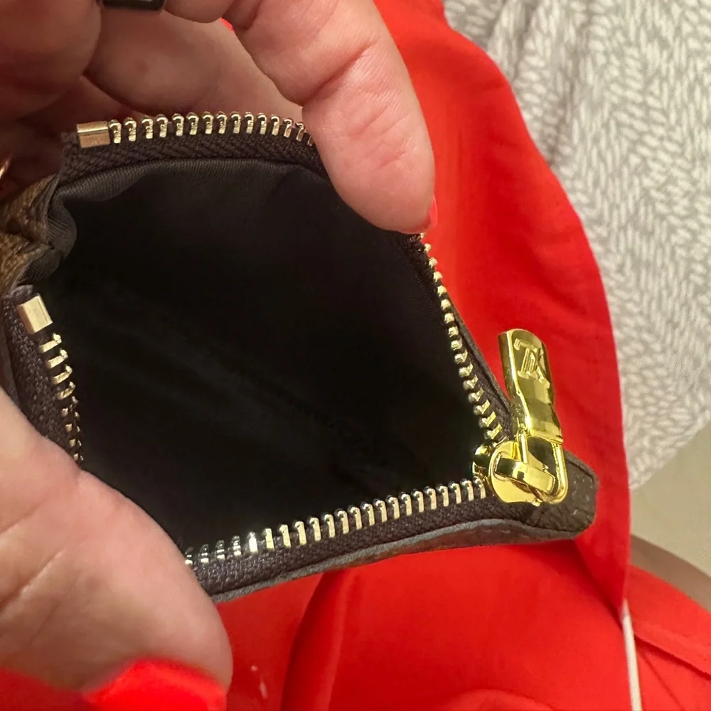 Fashion L* v*!! Monogram Trend Coin Purse and Bag Charm - Picture 4 of 4